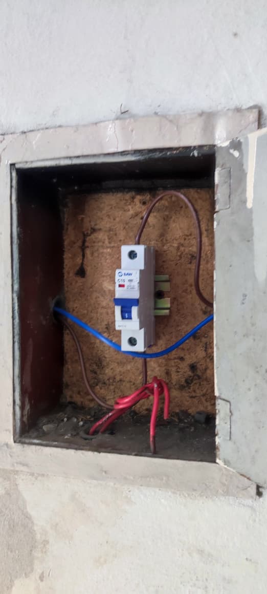 Reparación y orden de tablero eléctrico